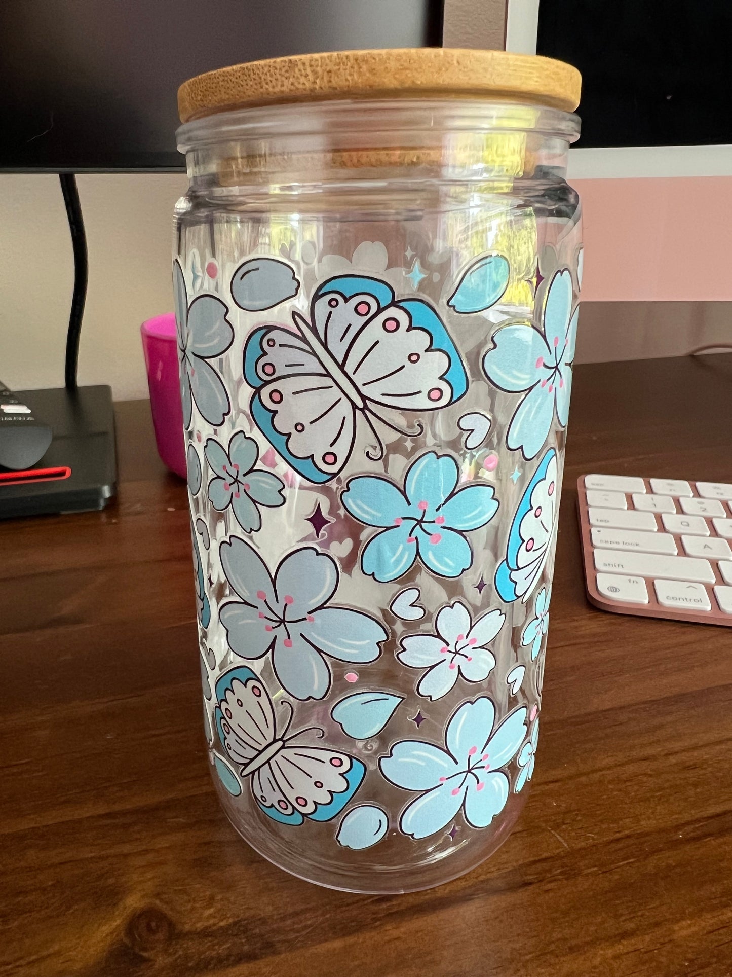 Butterflies & Flowers - 16oz Tumbler